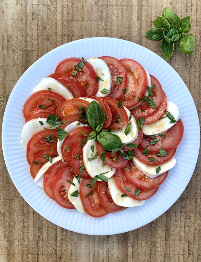 Tomatsalat med mozzarella og balsamicodressing