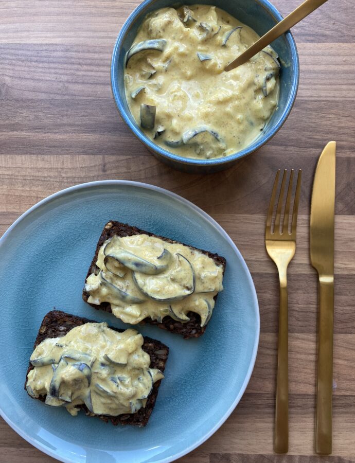 Karrymarinerede Auberginer – Vegansk Karry”sild”